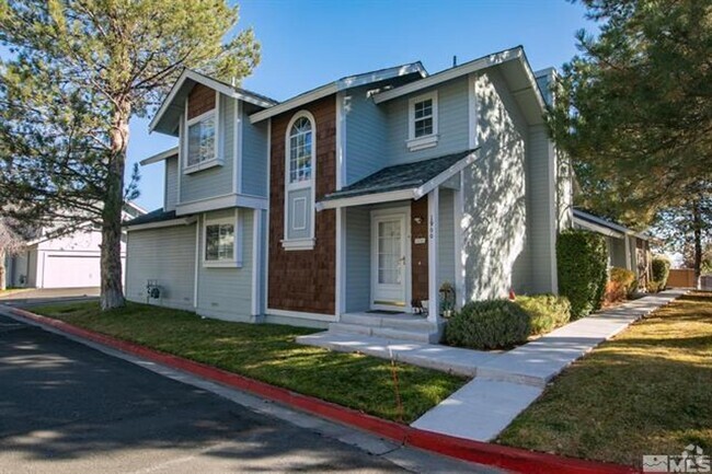 Building Photo - Northgate Village - 3 bedroom, 2.5 bath T... Rental