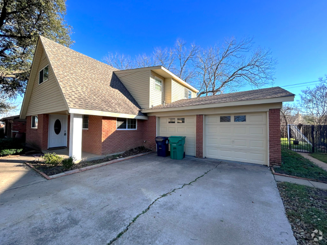 Building Photo - 1213 Amherst Dr Rental