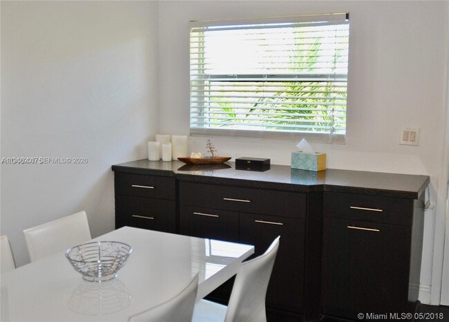 Photo - 61 Collins Ave Unit 402