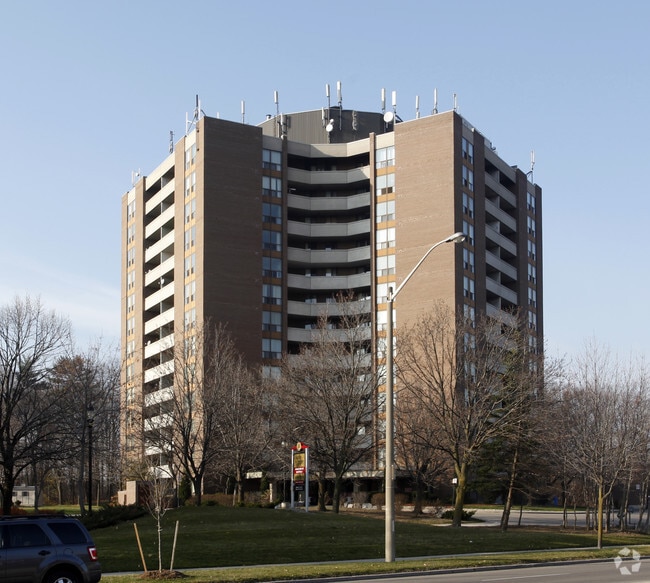 Building Photo - Rathburn Apartments