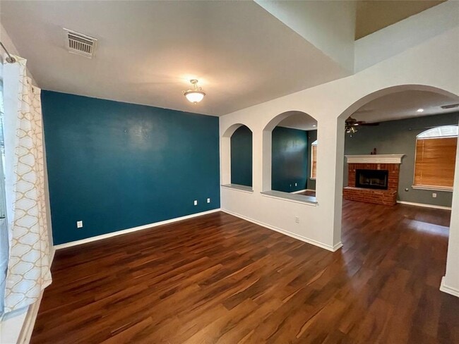 Photo - 3226 Raging River Dr