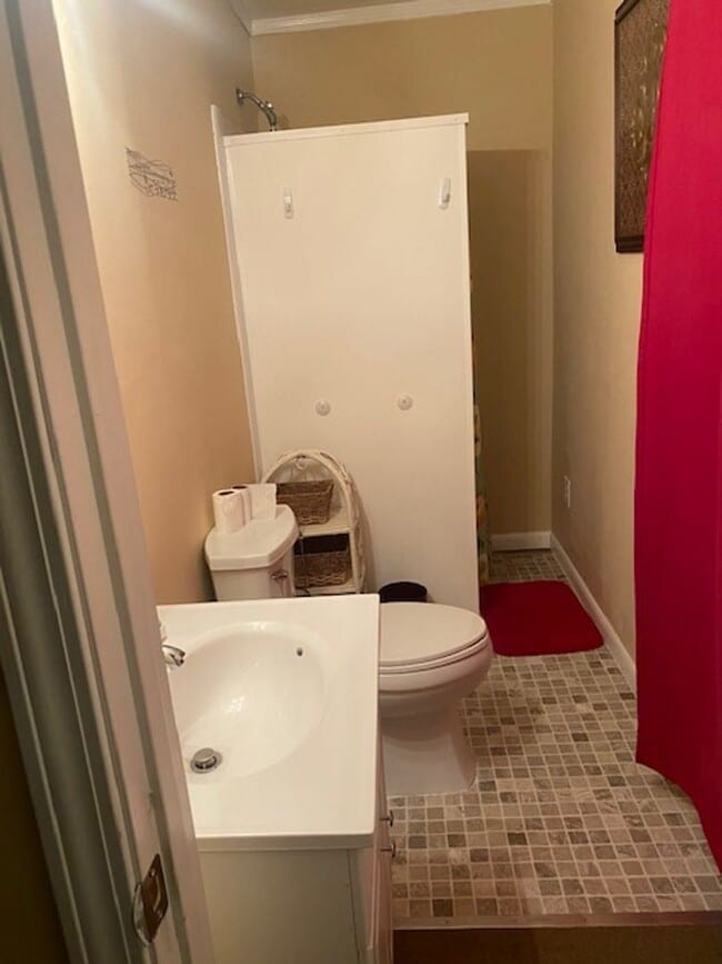 Photo - 834 Harry Truman Road