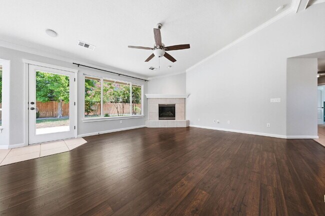 Very clean move in ready dog friendly