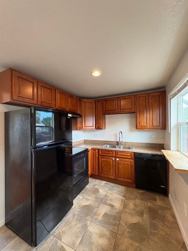 3240 W 55th Pl