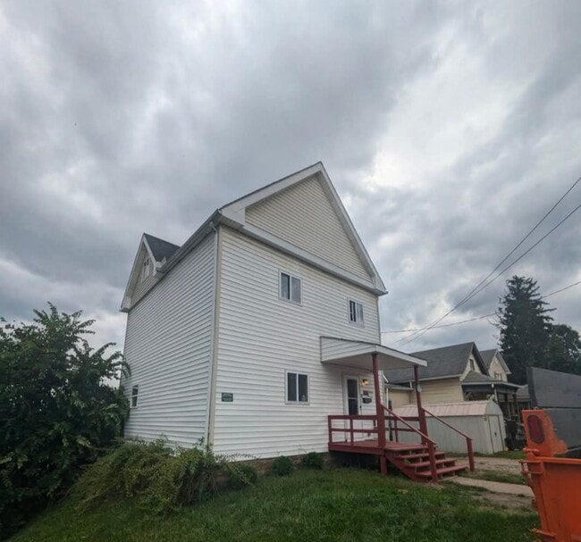 Photo - 115 N Ray St House