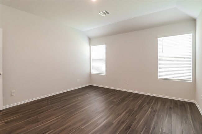 Photo - 2501 Grayling Dr