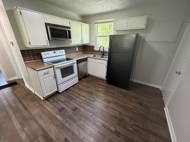 Photo - 165 Vulco Dr