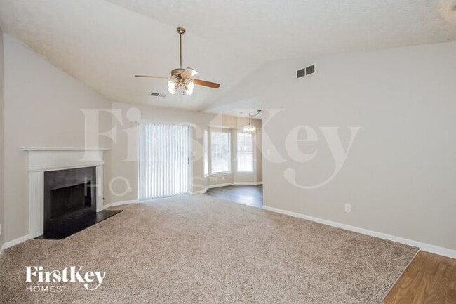 Photo - 6165 Pembroke Dr