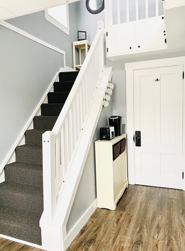 Photo - 104 Main Street Unit Apt #4