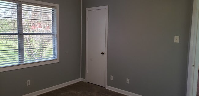 Bed#2 - 4108 Parkway Dr