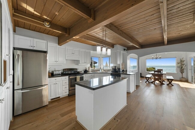 Photo - 4825 Sucia Dr