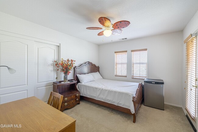 3324 W Ave J 10