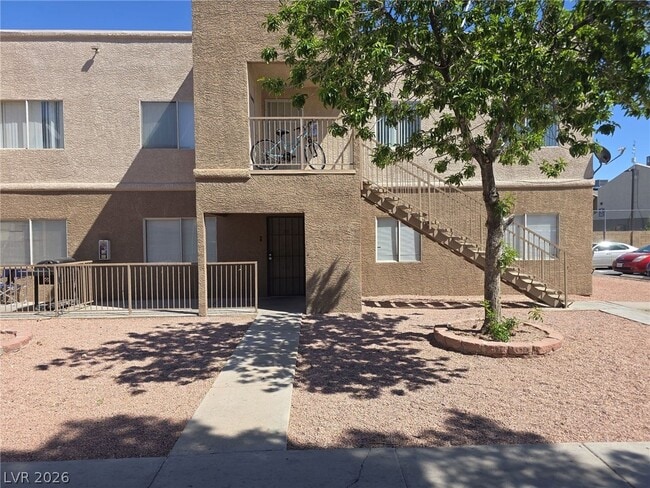 Building Photo - 1690 N Lamont St