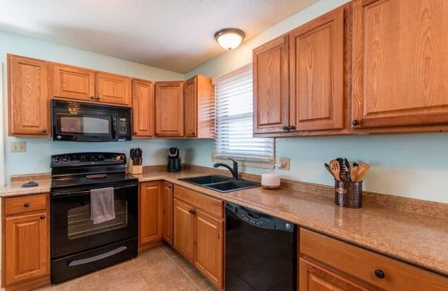 Photo - 268 Bellehaven Dr