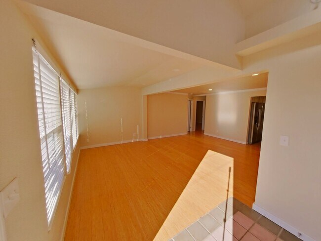 Photo - Updated 3Bed/2Bath Home - HUGE Backyard & ...