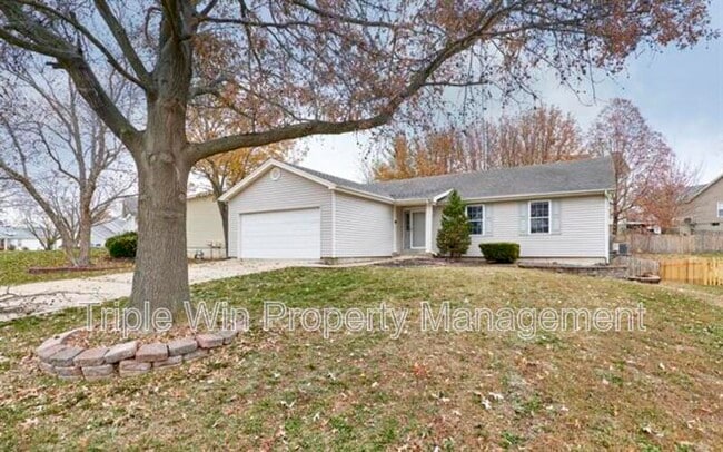 Photo - 121 Walnut Hill Dr