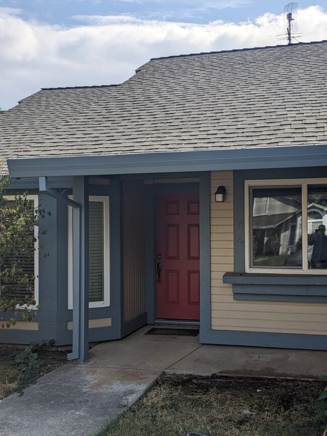 Building Photo - 224 Berry Oak Ct Rental