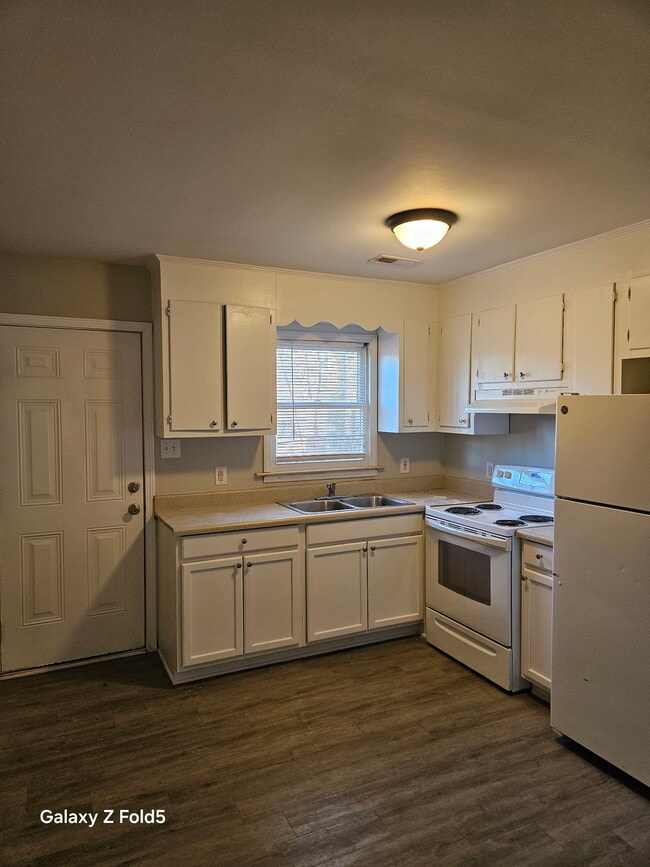 Photo - 200A Galilean Rd