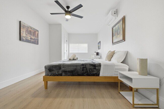 Photo - 4 bed with back yard in great East side location.