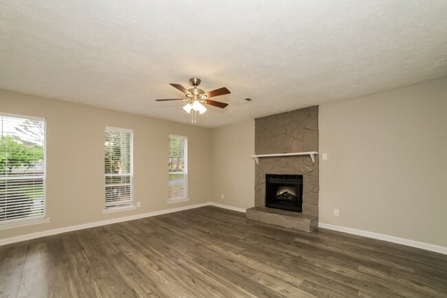 Photo - 3531 Weathered Wood Dr