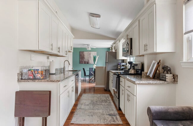 Photo - 212 Paladin Dr