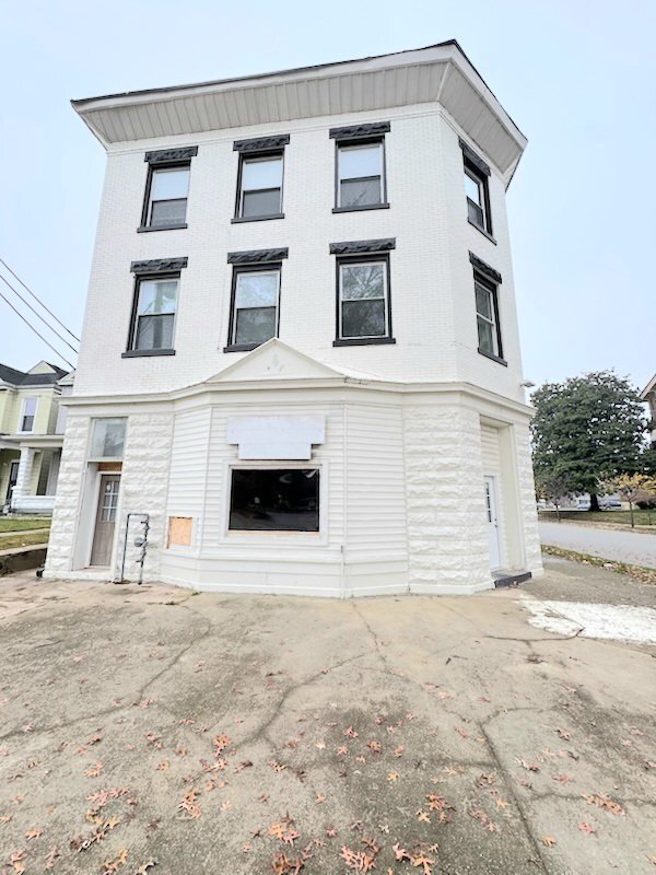 Photo - 3000 S 3rd St
