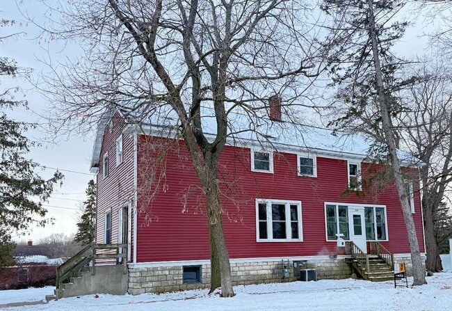 Building Photo - 1103 West Dr