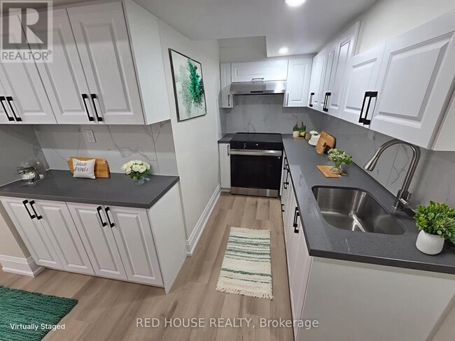 Photo - 1414 Wellwood Terrace