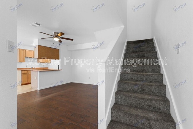 Photo - 8133 Julie Ave