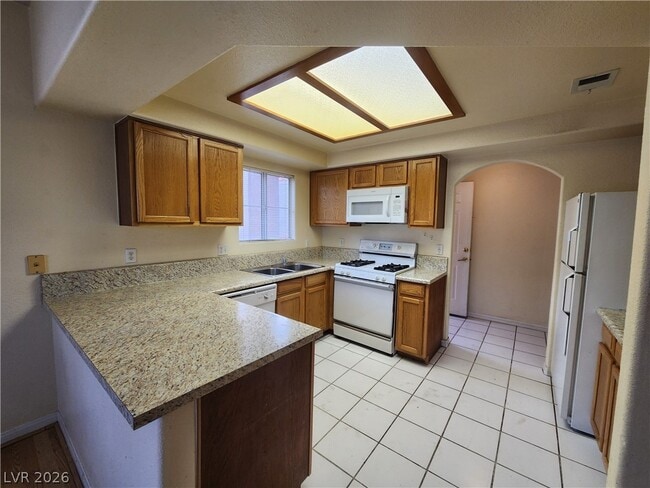 Building Photo - 509 Indian Bluff St Unit 201