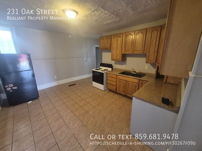 Photo - 231 Oak St Unit 1