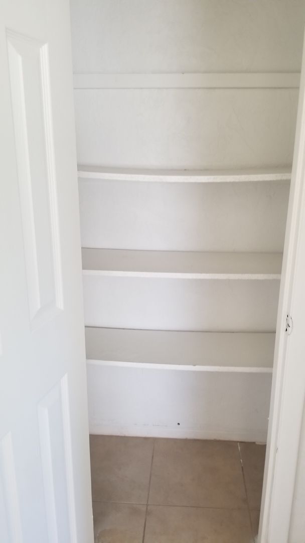 Photo - RENT REDUCTION!! 2 bed 1 bath Apartment Wa... Unit 7