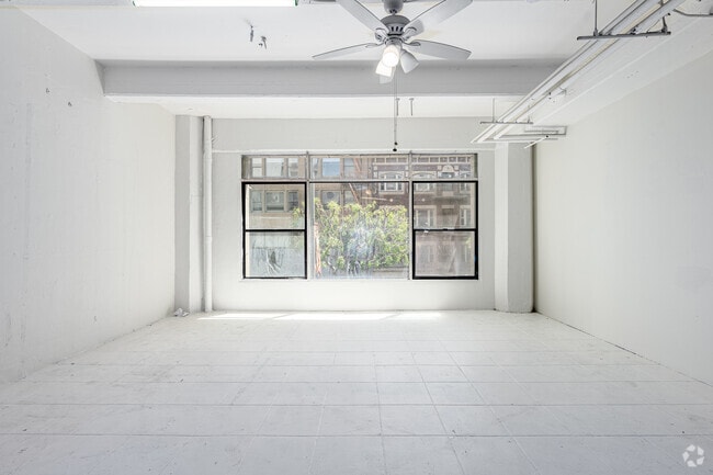 Loft - 898SF - Living Room