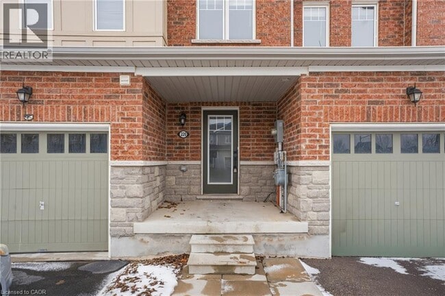 Photo - 220 Powell Road