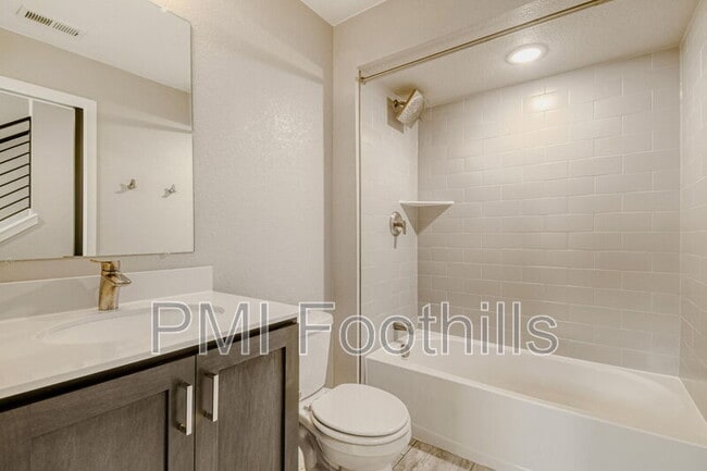 Photo - 1611 N Harlan St