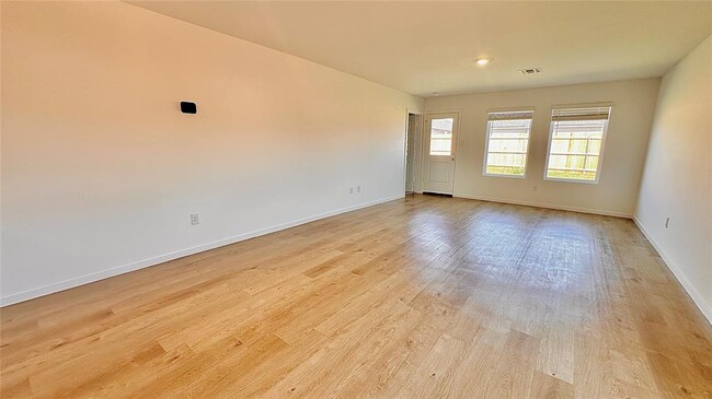 Photo - 20404 Deer Creek Dr