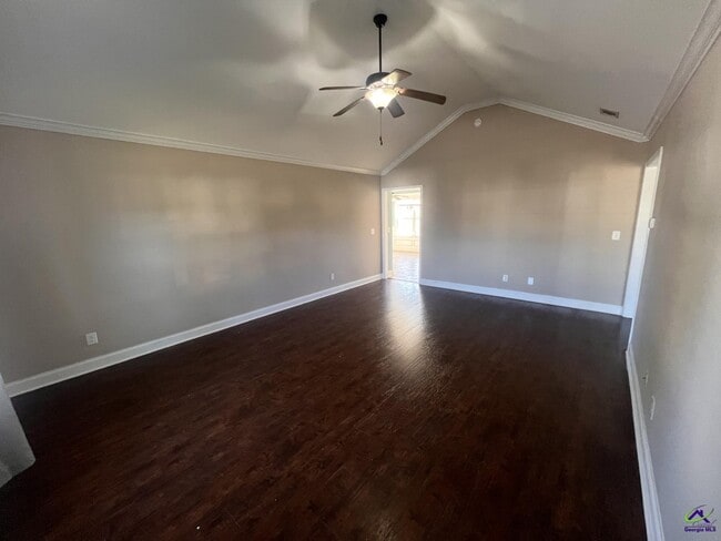 Photo - 412 Madison Pl Pkwy