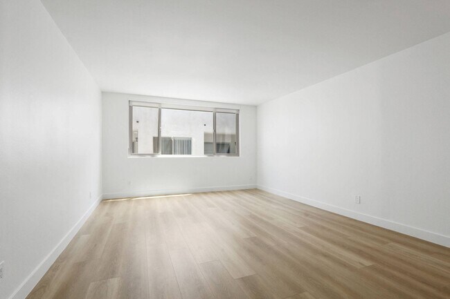 Photo - 801 2nd Street