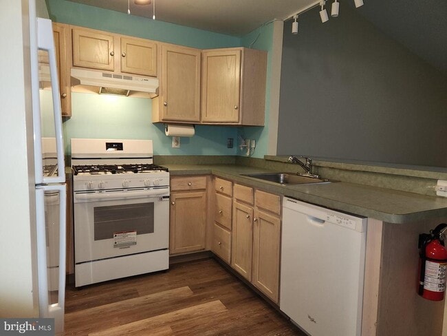 21 Timberline Dr