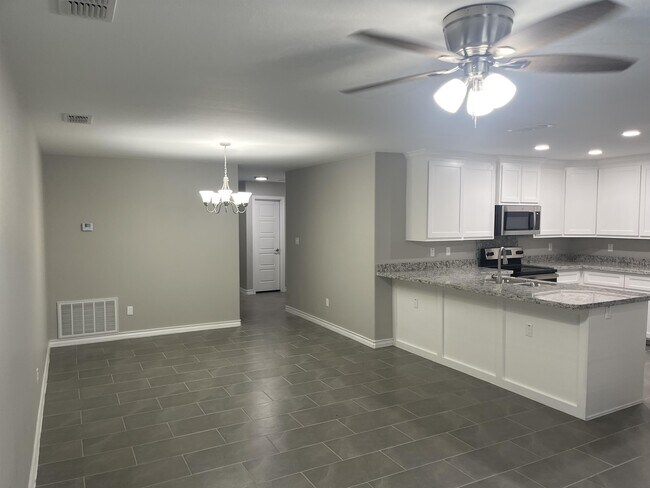 Photo - 109 Olive St