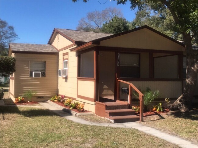 Photo - House for Rent - St Petersburg 3 Bedroom 1 Bath w WD Room