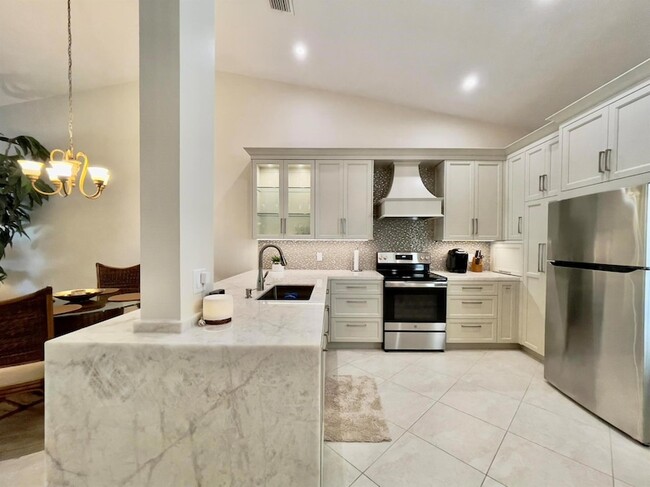 Building Photo - 202 Cypress Point Dr Unit 202