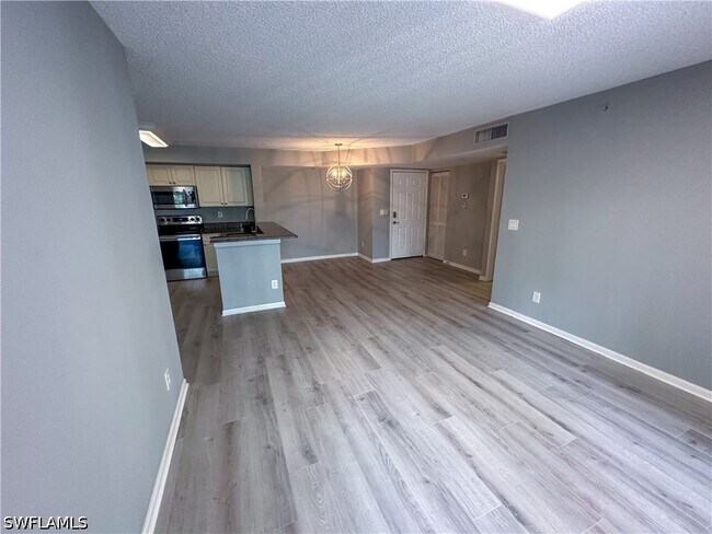 Photo - 1250 Wildwood Lakes Blvd Unit 206