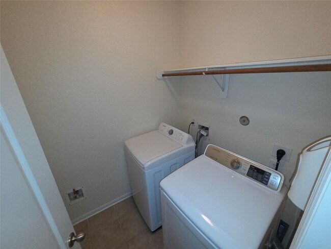 Photo - 4419 Wellington Grove Ln