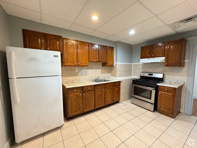 Building Photo - 140 Bidwell Ave Unit 2 Rental
