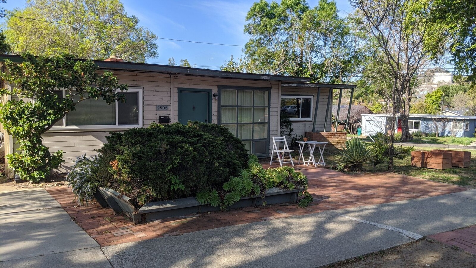 5bd/2ba House - 5bd/2ba House