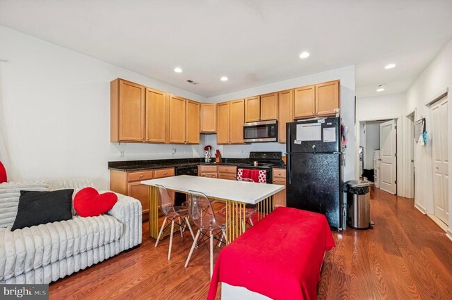 Photo - 6212 Ridge Ave