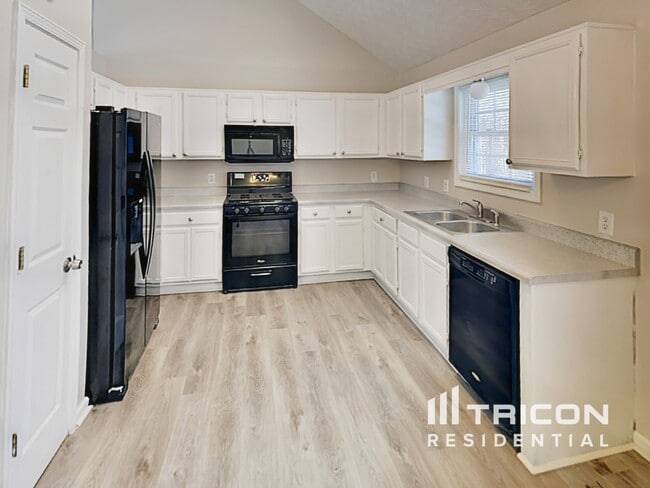 Photo - 4182 Mistymorn Wy