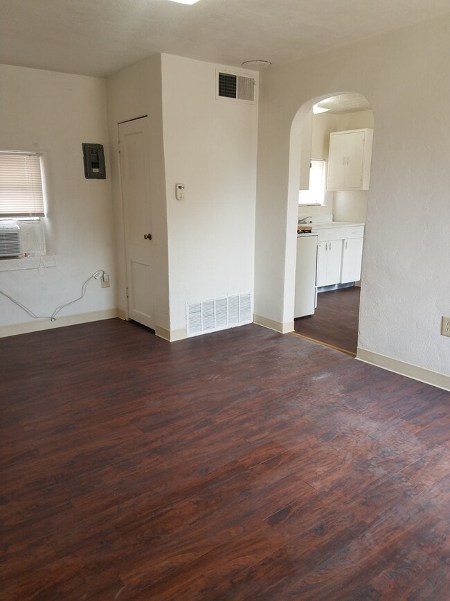 Photo - 1204 S Gold Ave