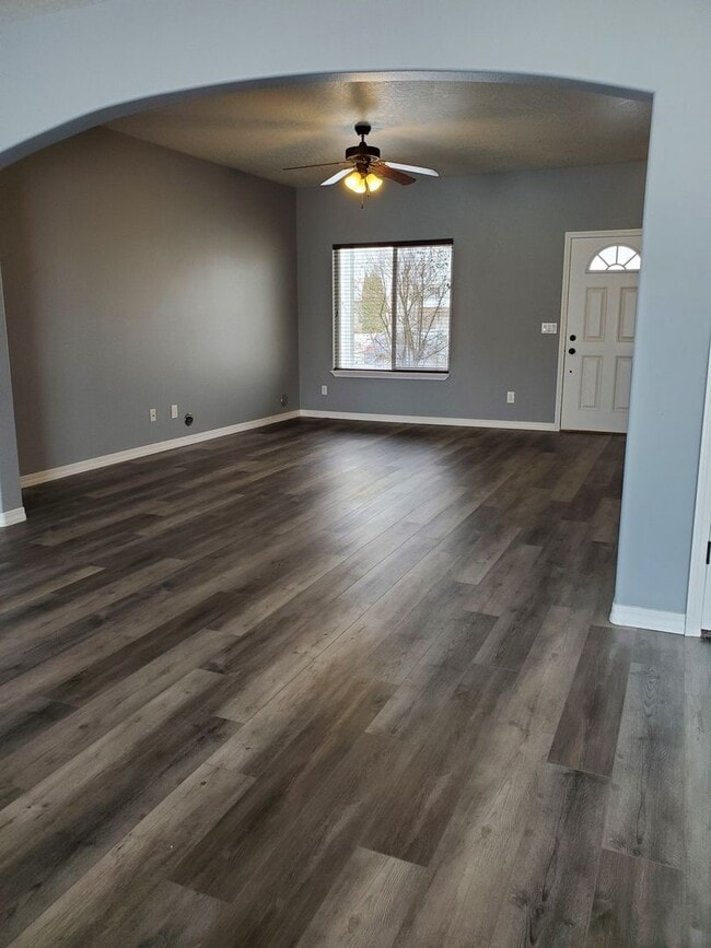 Photo - Beautiful 4 bedroom 3 bath home in the Landings!